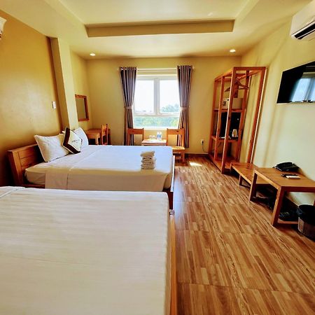 Lucky Phu Quoc Hotel Exterior photo