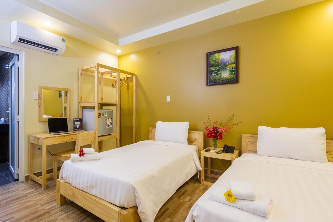 Lucky Phu Quoc Hotel Exterior photo