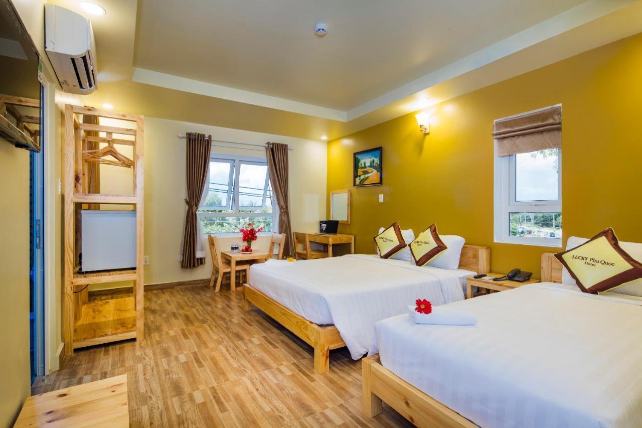 Lucky Phu Quoc Hotel Exterior photo